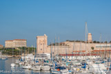 <center> Le Vieux Port</center> Le palais du Pharo et le fort Saint-Jean.