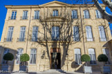 Après une première vie fastueuse au contact des grandes familles aixoises, l’hôtel figure, durant la Seconde Guerre Mondiale, parmi les lieux ayant compté dans l’histoire de la résistance française. A cette époque, l’hôtel particulier était loué en plusieurs appartements. Hélène Ardevol (1892-1976), concierge de l’hôtel, hébergea de nombreux résistants avec courage.