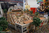 <center>Le Musée des Outils Agraires et des Traditions</center>Il aura fallu pas moins de 1500 heures à Christian Rossi pour réaliser la maquette des arènes de la Ville.
Confectionnée d'après des plans de 1930 par ce passionné de tauromachie, cette œuvre est venue enrichir la collection du Musée des Outils Agraires et des Traditions de Châteaurenard en février 2024.
Entièrement électrifiée, les moindres détails ont été reproduits jusqu’aux affiches contrecollées sur les murs extérieurs de l’enceinte avec une minutie digne d’un grand orfèvre.
Ses dimensions impressionnantes, 180 de large sur 280 cm de long, en font un élé¬ment majeur de la collection du musée.