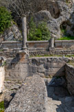 <center>Glanum</center>Couloir menant à la source sacrée.