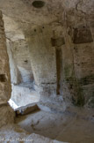 <center>Abbaye de Saint-Roman</center>Le pressoir à vin médiéval. La cuve. Sur le mur et sur la voûte, l'empreinte du mécanisme.