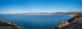 <center>Bandol.</center>Vue de la pointe de la Cride. De gauche à droite : l'ïle de Riou, l'île Maïre, les Calanques, le rocher de l'Aigle, la chapelle Notre Dame de la Garde, La Ciotat et la Grande Tête, la pointe du Défens, l'île Rousse, le Capelan, au fond la chaîne de St Cyr, l'île de Bendor, Bandol, au fond la Sainte Baume, le viaduc ferroviaire, le Gros Cerveau, la pointe de la Tourette.