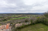<center>Le château de Saint-Martin-de-Pallières.</center>La terrasse à partir de laquelle on découvre, d’un coup d’œil, une grande partie du territoire dépendant du ressort des Laurens.