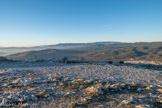 <center>Le Mont Caume Est</center>Au fond, le Garlaban, le pic de Bertagne et la chaîne de la Sainte Baume.