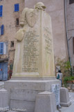 <center>Cotignac</center>Place de la mairie. Monument aux Morts de J.L L'Homme.
