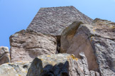 Le château d'Evenos va connaître une véritable modernisation à la fin du XVIème siècle, sous la direction de Gaspard II de Marseille-Vintimille, qui va notamment apporter au logis une façade Renaissance. Malgré ces travaux d'embellissement, le Château garde ses fonctions militaires jusqu'en 1793, date du siège de Toulon par l'armée républicaine.
Au cours du XXème siècle, le château devient une propriété privée avec son logis qui sera habité jusqu'à la Seconde Guerre mondiale. Après avoir longtemps appartenu à la famille Daniel, réputée au village d'Evenos, le château a été revendu en 2012 à un particulier qui souhaite le transformer en habitation.
Les travaux de réhabilitation transforment peu à peu le lieu et redonne les lettres de noblesse au château.