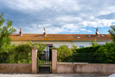 <center>La cité des Bormettes.</center>Les maisons des ouvriers, prolongées par un jardin potager d’un côté et une cour de l’autre, forment un des rares corons méditerranéens. Très modernes pour l’époque, elles furent toutes équipées d’eau courante, d’électricité et du tout-à-l’égout.