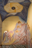 <center>Le monastère orthodoxe Saint Michel du Var</center>A gauche de l'entrée. L'archange Raphaël  conseille à Tobie de prendre le poisson qui va guérir de sa cécité son père, et Sara, sa future femme, tourmentée par sept démons. Encadrant la porte, l'archange Raphaël.
