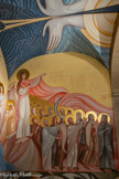 <center>Le monastère orthodoxe Saint Michel du Var</center>A gauche de l'entrée. L'archange Raphaël  conseille à Tobie de prendre le poisson qui va guérir de sa cécité son père, et Sara, sa future femme, tourmentée par sept démons. Encadrant la porte, l'archange Raphaël.