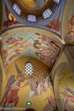 <center>Le monastère orthodoxe Saint Michel du Var</center>A gauche de l'entrée. L'archange Raphaël  conseille à Tobie de prendre le poisson qui va guérir de sa cécité son père, et Sara, sa future femme, tourmentée par sept démons. Encadrant la porte, l'archange Raphaël.
