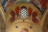 <center>Le monastère orthodoxe Saint Michel du Var</center>A gauche de l'entrée. L'archange Raphaël  conseille à Tobie de prendre le poisson qui va guérir de sa cécité son père, et Sara, sa future femme, tourmentée par sept démons. Encadrant la porte, l'archange Raphaël.
