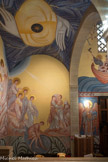 <center>Le monastère orthodoxe Saint Michel du Var</center>A gauche de l'entrée. L'archange Raphaël  conseille à Tobie de prendre le poisson qui va guérir de sa cécité son père, et Sara, sa future femme, tourmentée par sept démons. Encadrant la porte, l'archange Raphaël.