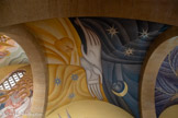 <center>Le monastère orthodoxe Saint Michel du Var</center>A gauche de l'entrée. L'archange Raphaël  conseille à Tobie de prendre le poisson qui va guérir de sa cécité son père, et Sara, sa future femme, tourmentée par sept démons. Encadrant la porte, l'archange Raphaël.