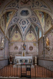 <center>L'Église Saint-Pierre-Saint-Paul. </center>Chapelle Saint-Joseph. A gauche, les statues de Jeanne d'Arc et de sainte Thérése de l'Enfant Jésus ou sainte Thérèse de Lisieux. A droite, celle de la Vierge du jubilé de 1901.
Son autel est en marbre doré surmonté d’une statue de Saint-Joseph tenant par la main l’Enfant-Jésus.