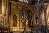 <center>L'Église Saint-Pierre-Saint-Paul. </center>A gauche, Sainte Marthe avec la Tarasque à ses pieds. A gauche du panneau central, Sainte Agathe, à ses pieds la soucoupe avec ses seins arrachés. Au centre, une martyre va être couronnée par un ange.