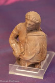 <center>Musée de Tauroetum</center>Singe combattant Epoque romaine.