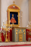 <center>Église Saint-François-de-Paule.</center>Sur l’autel latéral droit, dans une niche de la fin du siècle, restaurée en 1996, le Saint Enfant Jésus de Prague, statue récente provenant d’Arenzano, près de Gênes, en Italie, où se trouve un grand sanctuaire tenu par les Carmes déchaux et consacré au Saint Enfant Jésus de Prague. L’enfance du Christ est particulièrement honorée dans la tradition du Carmel.
