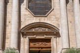<center>Cathédrale Notre-Dame-de-la-Seds </center>La porte principale.