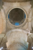 <center>Chapelle du collège des Jésuites.</center>La coupole très éclairée par trois grandes baies, mélange de l'architecture  gothique lumineuse l'architecture renaissance avec les coupoles. L'autel n'est donc plus collé au mur, le prêtre ne tourne plus le dos aux fidèles, il est plus proche d'eux.