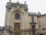 L'hôpital de Cavaillon est un ancien Hôtel-Dieu (édifice de santé publique).