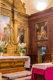 <center>Vacqueyras </center> puis une Vierge à l'Enfant Jésus et au Petit St Jean-Baptiste.