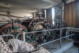 <center>La manufacture Brun de Vian-Tiran.</center>Cette cardeuse, qui est la plus ancienne machine de l'usine, date de 1808.