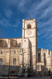 <center>La Collégiale Notre-Dame-des-Anges</center>Dans un des angles de l’édifice s’élève la tour carrée du clocher. Des bandeaux moulurés la divisent en 5 étages, le dernier étant percé de baies encadrées de pilastres cannelés. Le sommet de la tour est surmonté d’un édicule en fer forgé abritant une cloche. Cette tour est sauvegardée au moment de la reconstruction générale de l’église date du XVIe s.