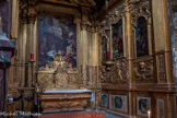 <center>La Collégiale Notre-Dame-des-Anges</center>Chapelle du Corpus Christ ou du Saint Sacrement. A droite L'Annonciation, La Circoncision et La Visitation. Croix d'autel en bois  peint (polychrome), doré, papier roulé. C'est une croix de procession fichée dans un socle, 18e siècle.