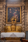 <center>La Collégiale Notre-Dame-des-Anges</center>Chapelle de Saint-Antoine. Ermite en Egypte au 3éme siècle. Cette chapelle était celle des cardeurs et des tisseurs de laine. Le retable est de Joseph Reboul, , maître menuisier de l’lsle(1702), avec deux magnifiques colonnes torses. Au centre grand tableau anonyme de saint Antoine avec un cochon à ses pieds et l'archange saint Michel.