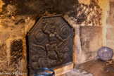 <center>Château de Lourmarin</center>La Sallestre. Zeus su son aigle et tenant la foudre.
